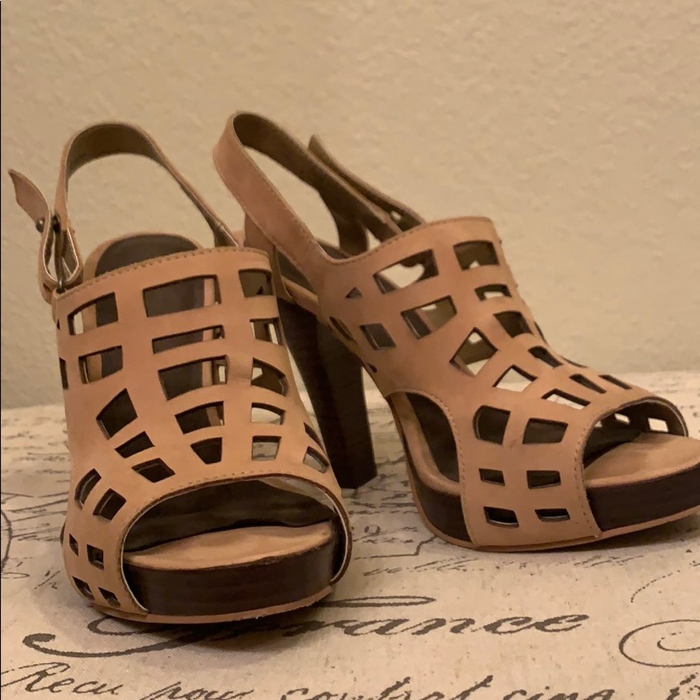 Auri leather heel